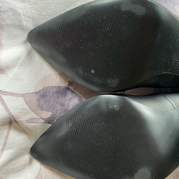 Call it Spring Heels - Picture 6 of 7